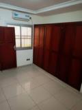 Belle Villa Avec Clim Eau Chaude Parking Baignoire À Bastos,, Yaoundé, Immobilier au Cameroun