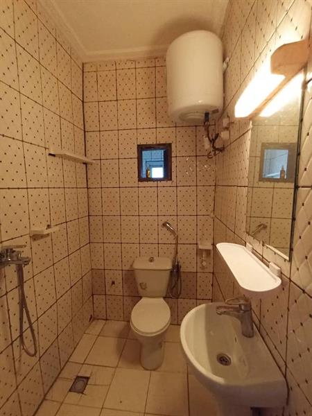 Appartement Propre Avec Eau Chaude Parking À Santa Barbara,Moto 150F 