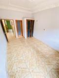 Vaste Appartement Avec Eau Gardien Prépayé Parking Forage À Nkozoa,, Yaoundé, Immobilier au Cameroun