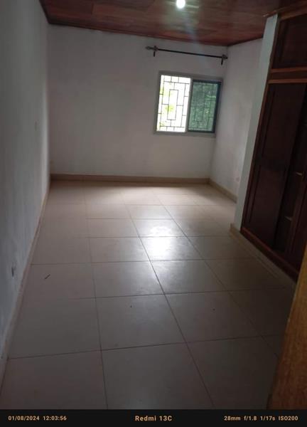 Appartement À Louer À Meyos. 