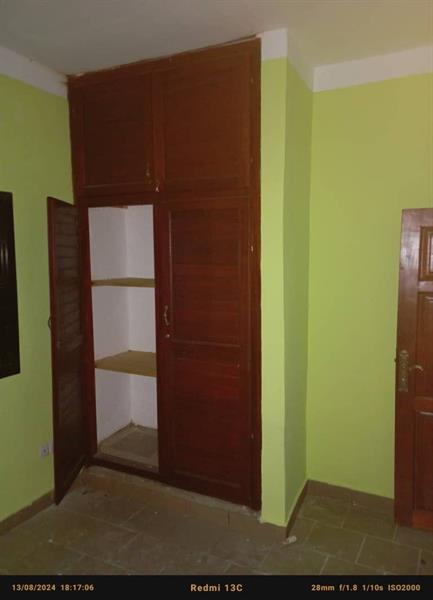 Appartement Avec Gardien Parking Forage À Odza Nkolnda 
