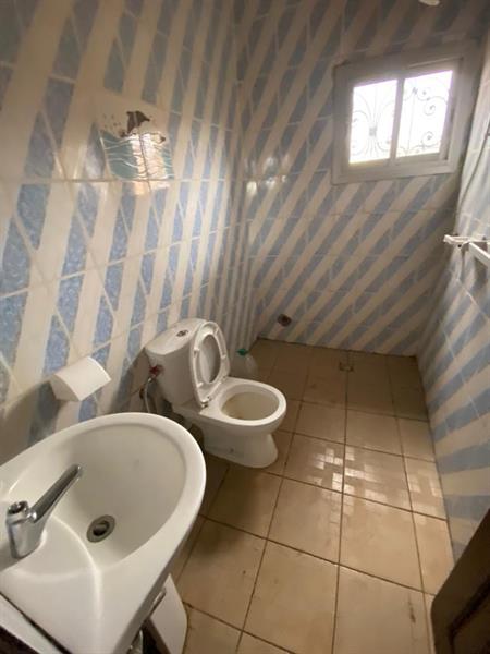 Vaste Appartement Avec Eau Chaude Baignoire Gardien Forage Parking À Damas 