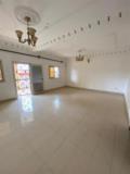Vaste Appartement Avec Eau Chaude Baignoire Gardien Forage Parking À Damas,, Yaoundé, Cameroon Real Estate