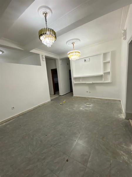 Bel Appartement Avec Gardien Parking Forage À Odza Petit Marché 