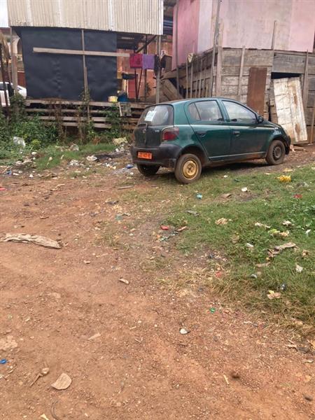 578M2 De Terrain Commercial Titré Et Loti À Ngousso 