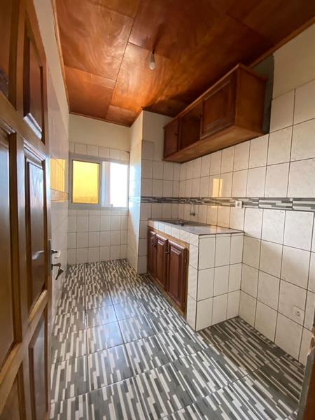 Appartement À Louer À Mendong 