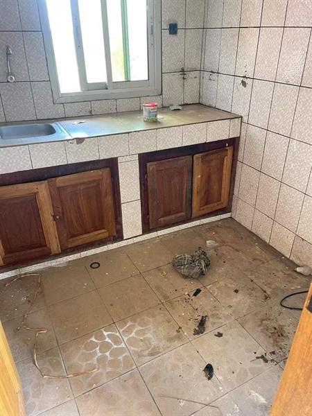 Appartement Neuf Avec Gardien Forage Parking À Odza Meyo ,Moto 200F 