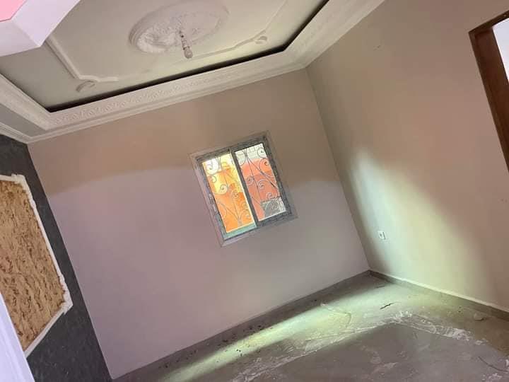 Vaste Appartement Neuf Avec Gardienforage Parking À Odza Meyo,Moto 200F 