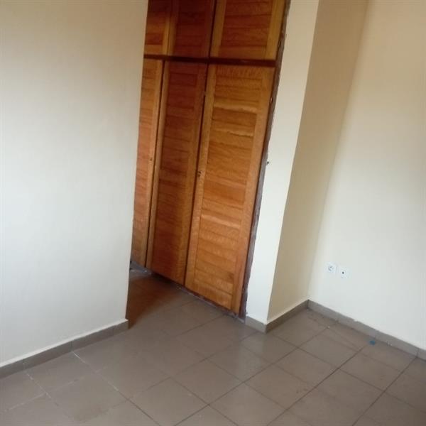 Appartement Avec Forage Parking À Damas 