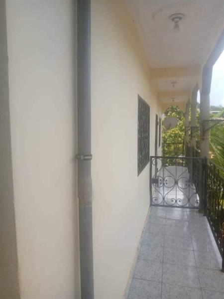 Appartement Avec Parking A Emana 