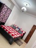 Appartement Meublé À Louer Mensuellement À Omnisport,, Yaoundé, Immobilier au Cameroun