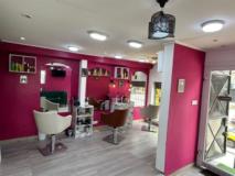 Jolie Fond De Commerce D'un Magnifique Salon De Beauté  A Vendre A Deido Bien Situe,, Douala, Immobilier au Cameroun