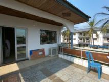 Duplex A Vendre A Bonamoussadi Bien Situé Sur Une Superficie De 1050M²,, Douala, Immobilier au Cameroun