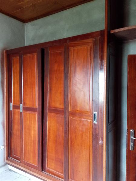 Je Vend Ma Maison À Bertoua, Sise À Kano, Derrière À Environ 200 Mètres Du Chateau D'eau 