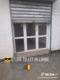 Commercial Space And Store For Rent In Limbe A,, Limbé, Immobilier au Cameroun