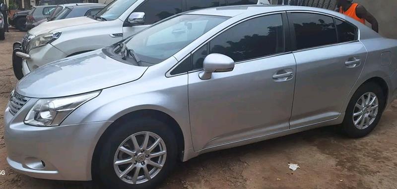 Avensis 2009-2010 À Vendre 