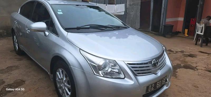 Avensis 2009-2010 À Vendre 