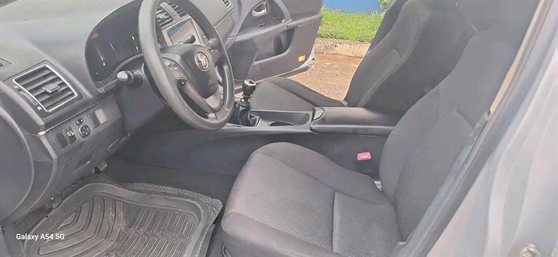 Avensis 2009-2010 À Vendre 