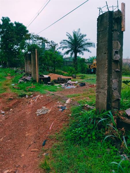 Terrain Commercial À Vendre À Mvan 