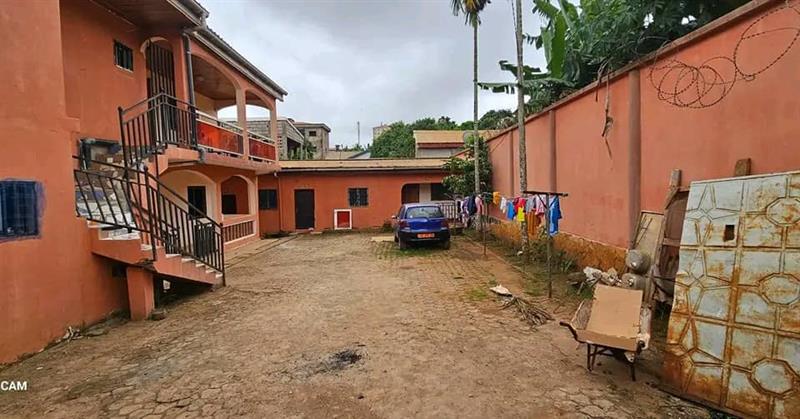 Immeuble À Vendre Odza. Royal business center