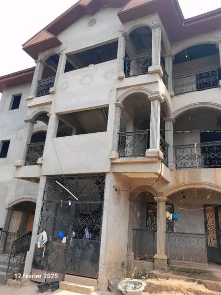 Immeuble À Vendre Odza Royal business center