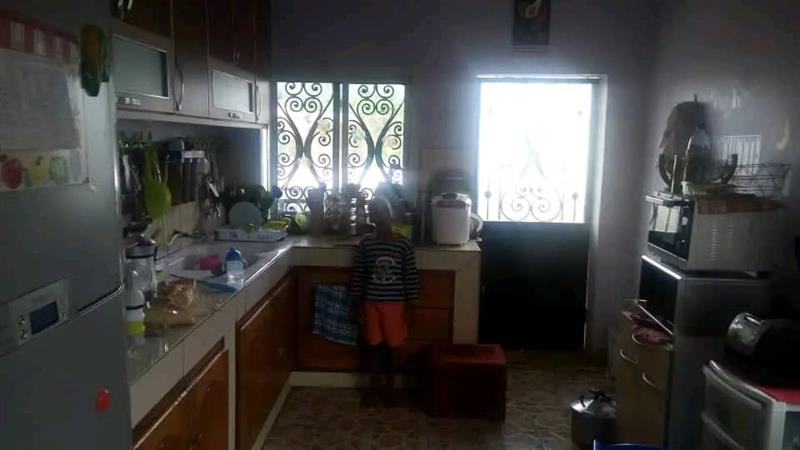 Duplex À Vendre Nkolbisson Royal business center