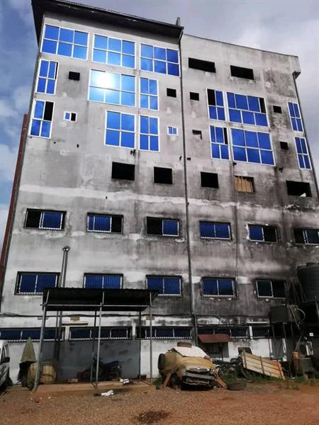 Immeuble À Vendre Nsimeyong Royal business center