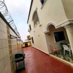 Duplex À Vendre Awae Escalier,, Yaoundé, Immobilier au Cameroun