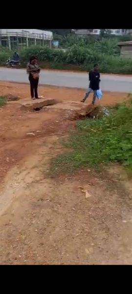 Terrain Titre À Vendre À Awae 