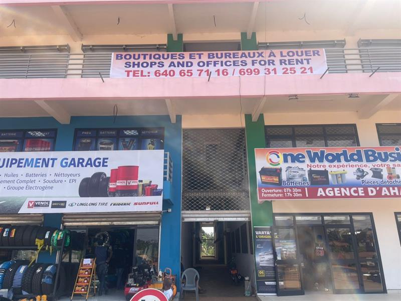 Boutiques, Magasins, Bureau Espaces Commerciaux À Louer 
