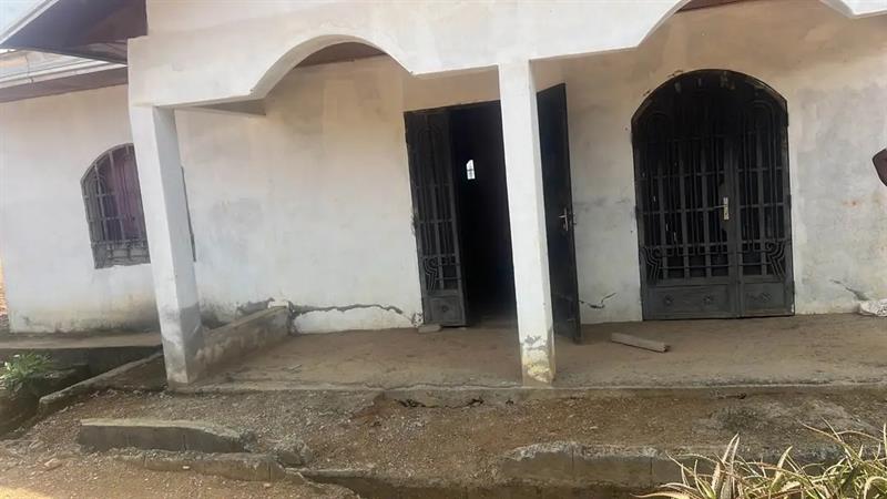 Maison À Vendre À Odza Royal business center