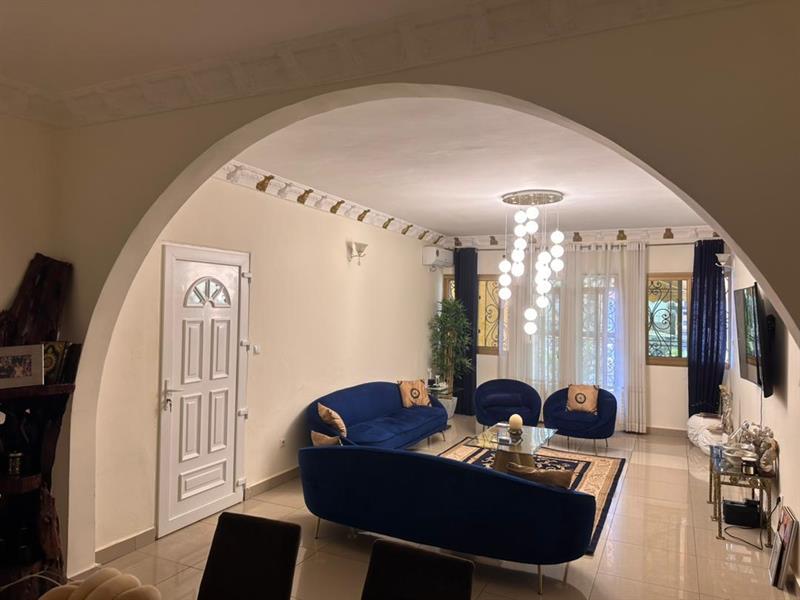 Immeuble Bastos Royal business center