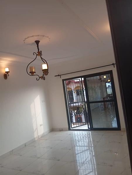 Appartement Neuf Au Carrefour Nkoabang J &  J CORPORATION