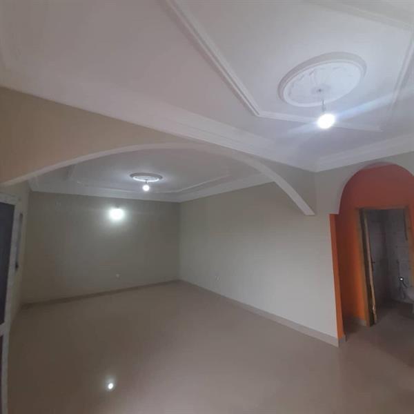 Appartement Neuf En Nkoabang. J &  J CORPORATION