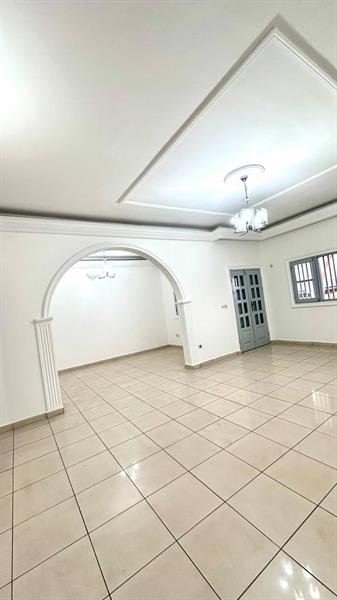Appartement Confortable À Mvan J &  J CORPORATION