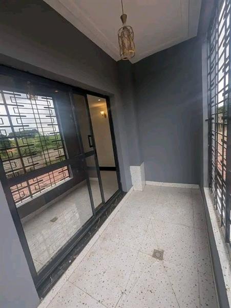 Bel Appartement Spqcieux À Mimboman. J &  J CORPORATION