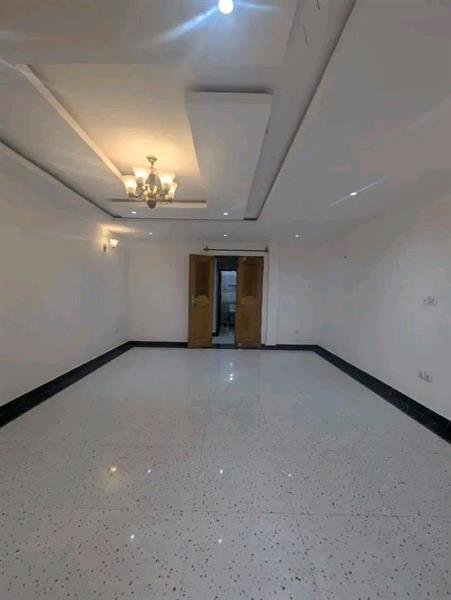 Bel Appartement Spqcieux À Mimboman. J &  J CORPORATION