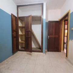 Appartement Enh Bordure De Routr Biyemassi Rond Point Express,, Yaoundé, Immobilier au Cameroun