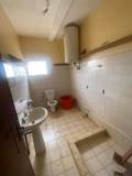 Appartement En Bordure De Route À Essos,, Yaoundé, Immobilier au Cameroun