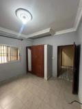 Vaste Studio À Biyemassi Rond Point Express,, Yaoundé, Immobilier au Cameroun