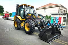 Massive Backhoe Loaders For Sale In Cameroon,, Douala, Immobilier au Cameroun