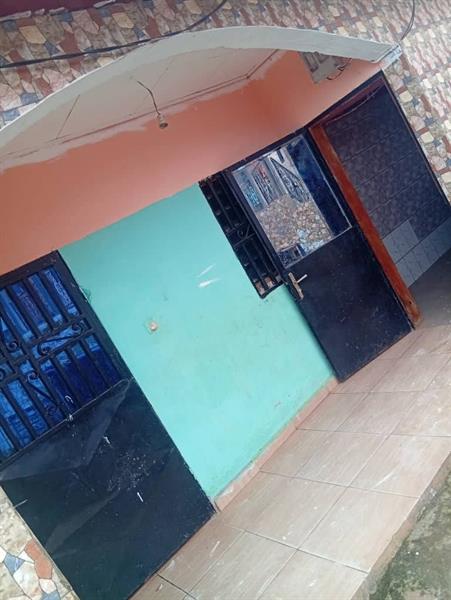 Studio Dans La Barrarière En Nkoabang J &  J CORPORATION