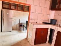Villa Avec Parking  Et Gardien À Mbankolo,, Yaoundé, Immobilier au Cameroun