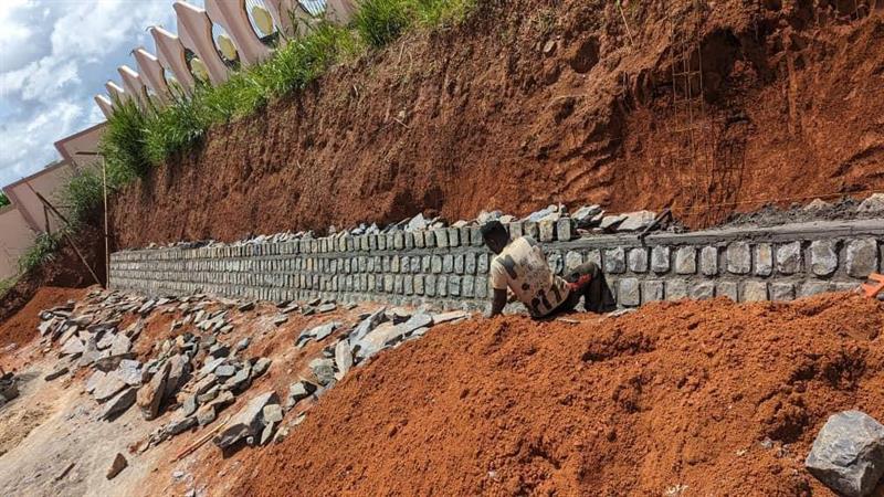 Parcelle Amenagee A Vendre A La Maetur Nkoulmekong J &  J CORPORATION