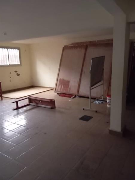Espace Commercial Ou Bureau Ou Centre De Formation 